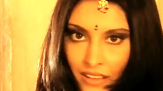 asian,babe,bollywood,brunette,cougar,exotic,indian,milf,mom,mother,music,oriental,solo