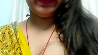 amateur,big ass,big tits,boobs,butt,female orgasm,horny,indian,pussy,solo,verified