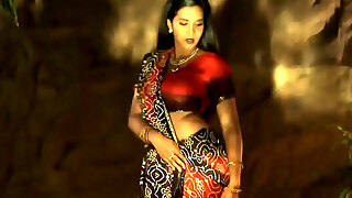 amateur,brunette,dancing,goddess,indian,mature,milf,solo